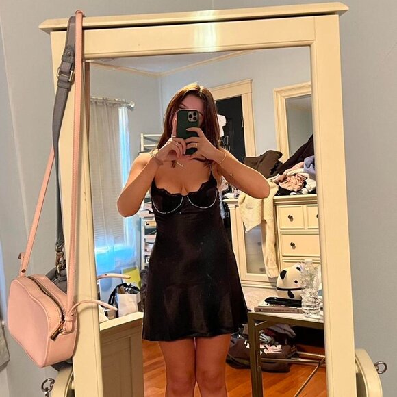 Victoria’s Secret Satin & Lace Embellished Cupped Mini Slip Dress Black Small - Picture 4 of 10